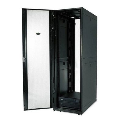 E242296 APC NetShelter SX 42U Cabinet Server Rack with Doors Panels