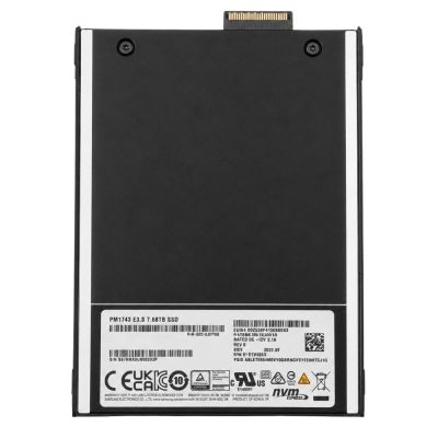 MZ-3LO7T60 Samsung PM1743 7.68TB PCIe Gen 5.0 x4 NVMe E3.S 2.5-inch RI Solid State Drive