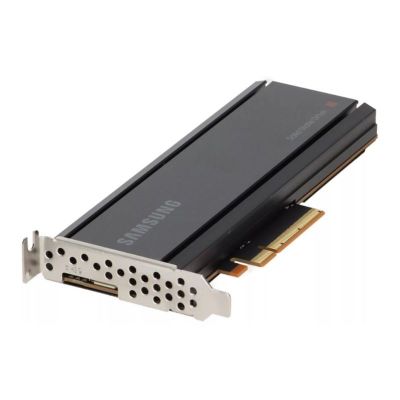 Y7D7D Dell 1.6TB PCIe Gen 4.0 x8 NVMe TLC HHHL Solid State Drive